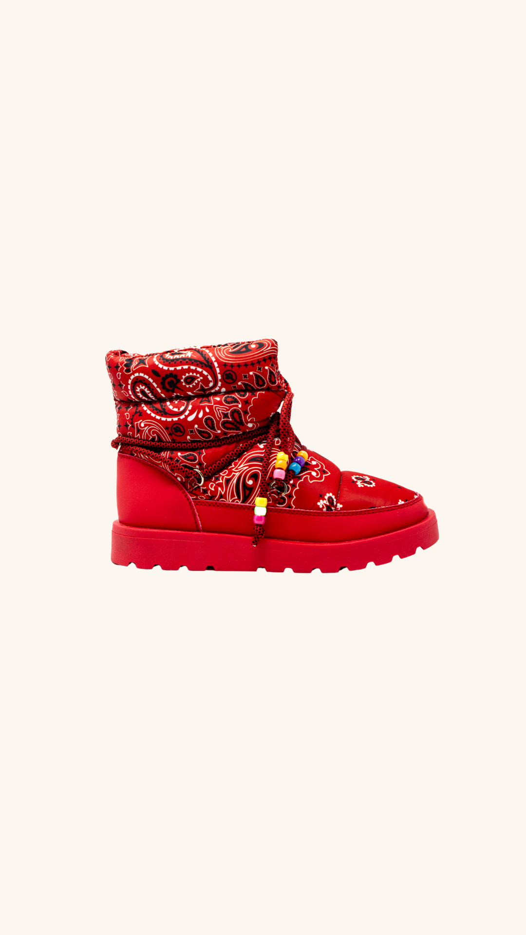 Snow boots red