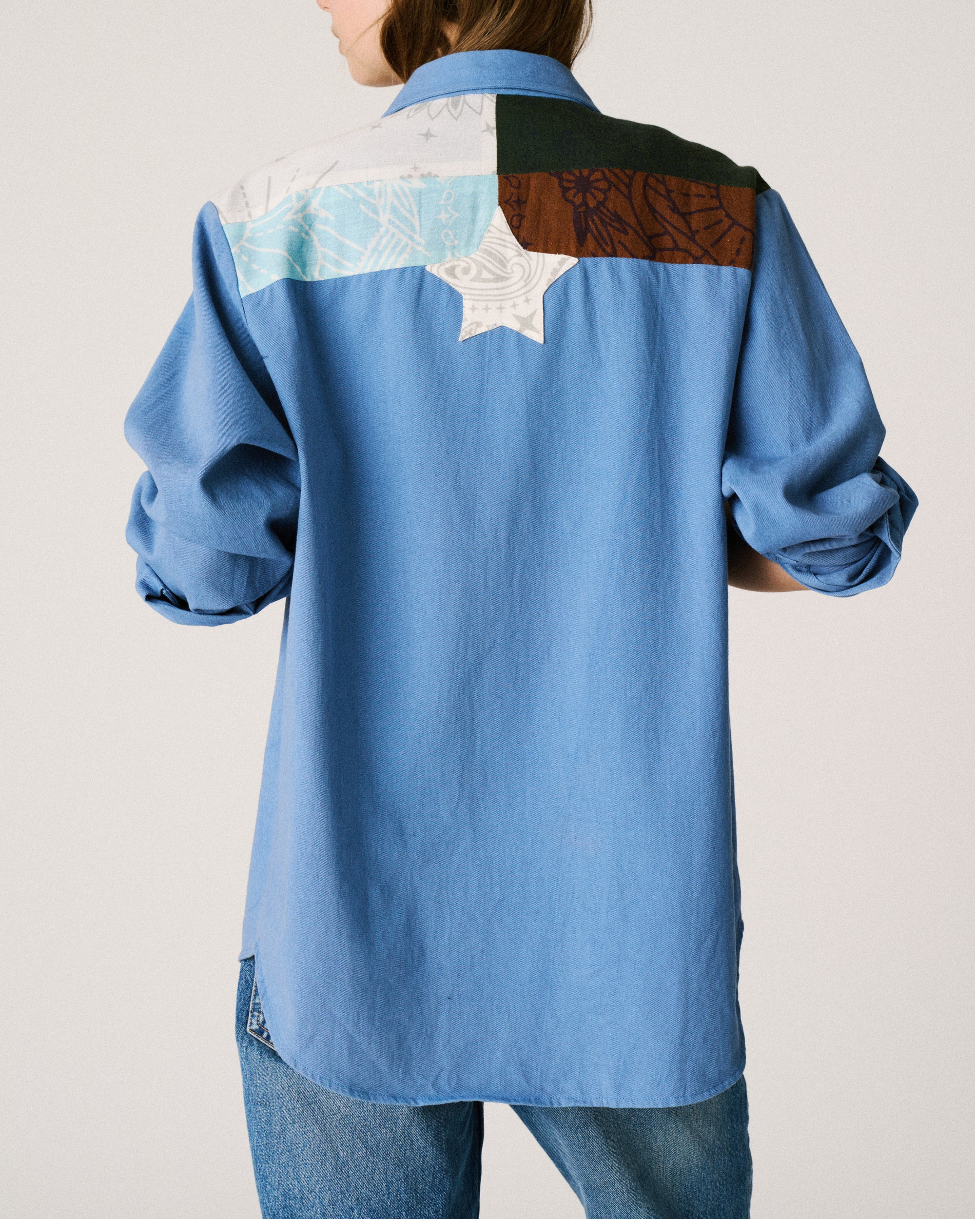 Chemise en jean patchwork
