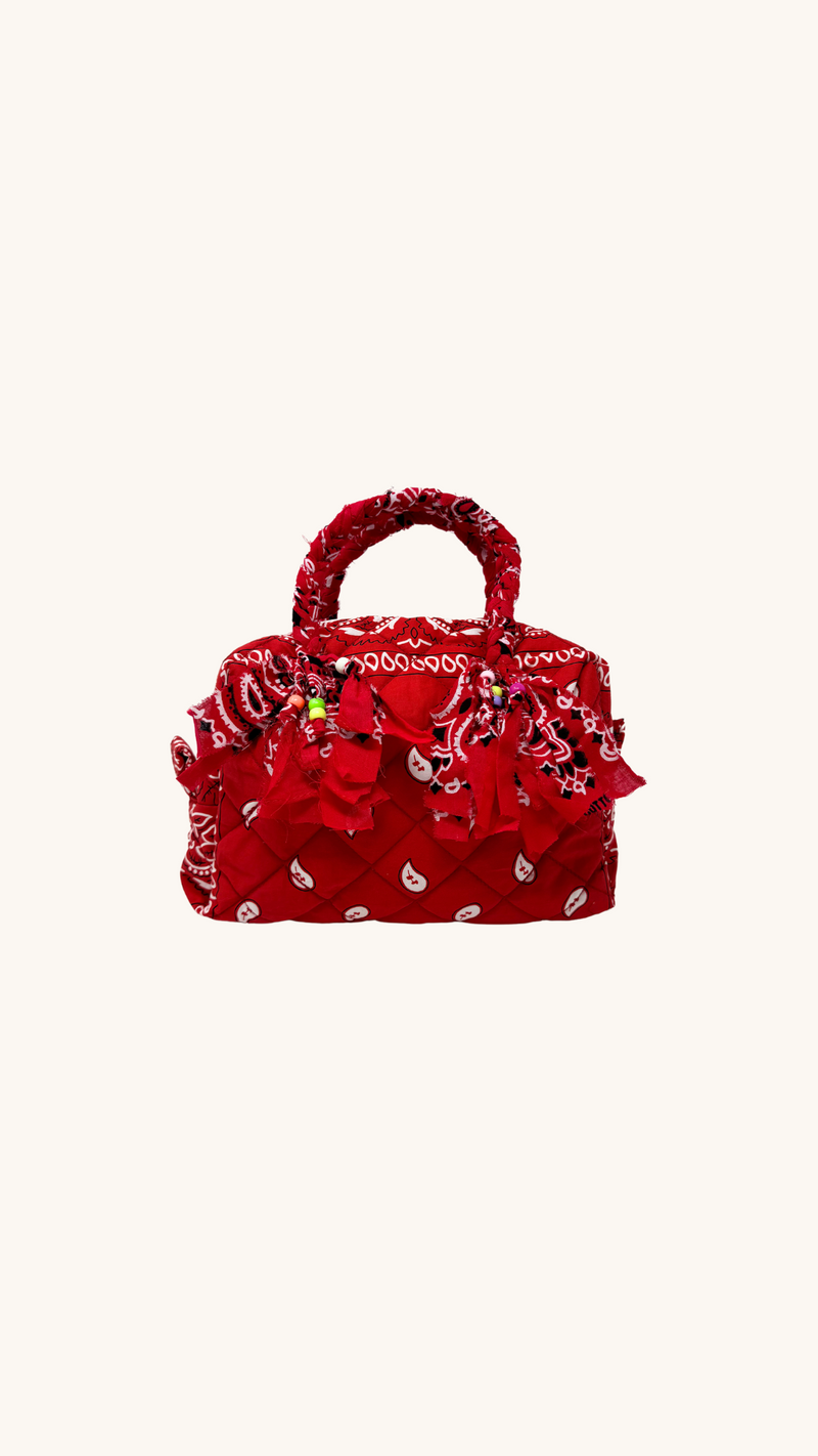Bandana red quilted vanity