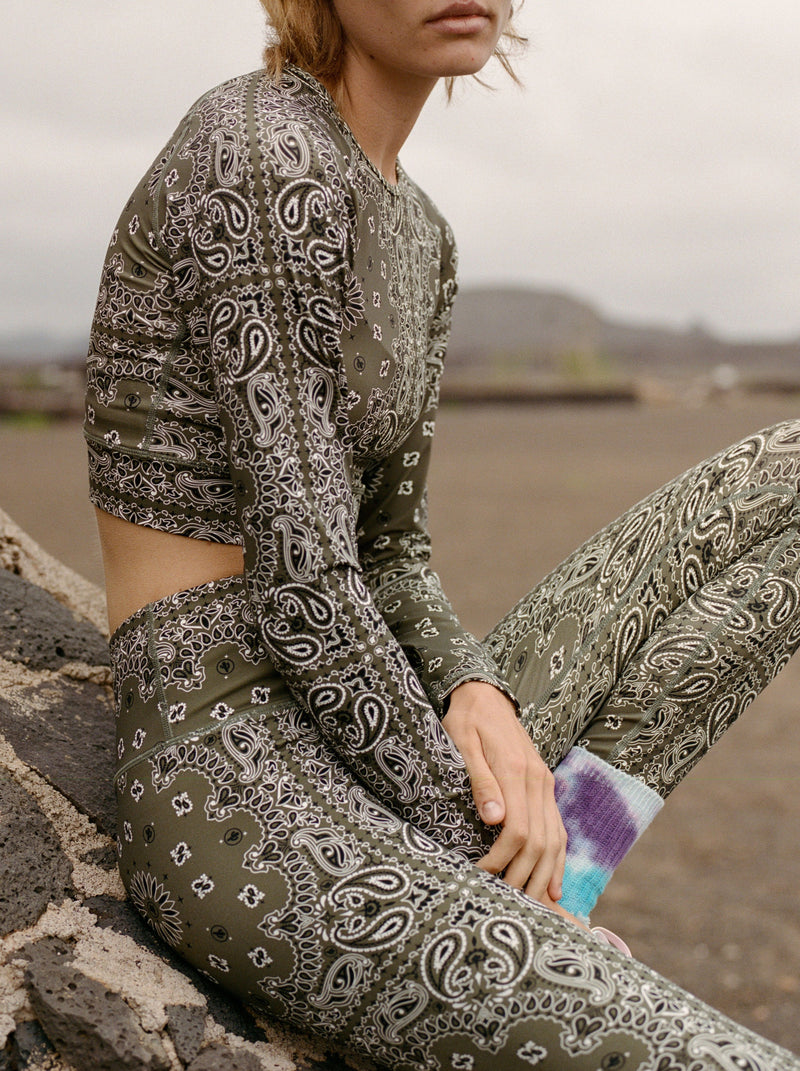 Yoga long sleeve top kaki