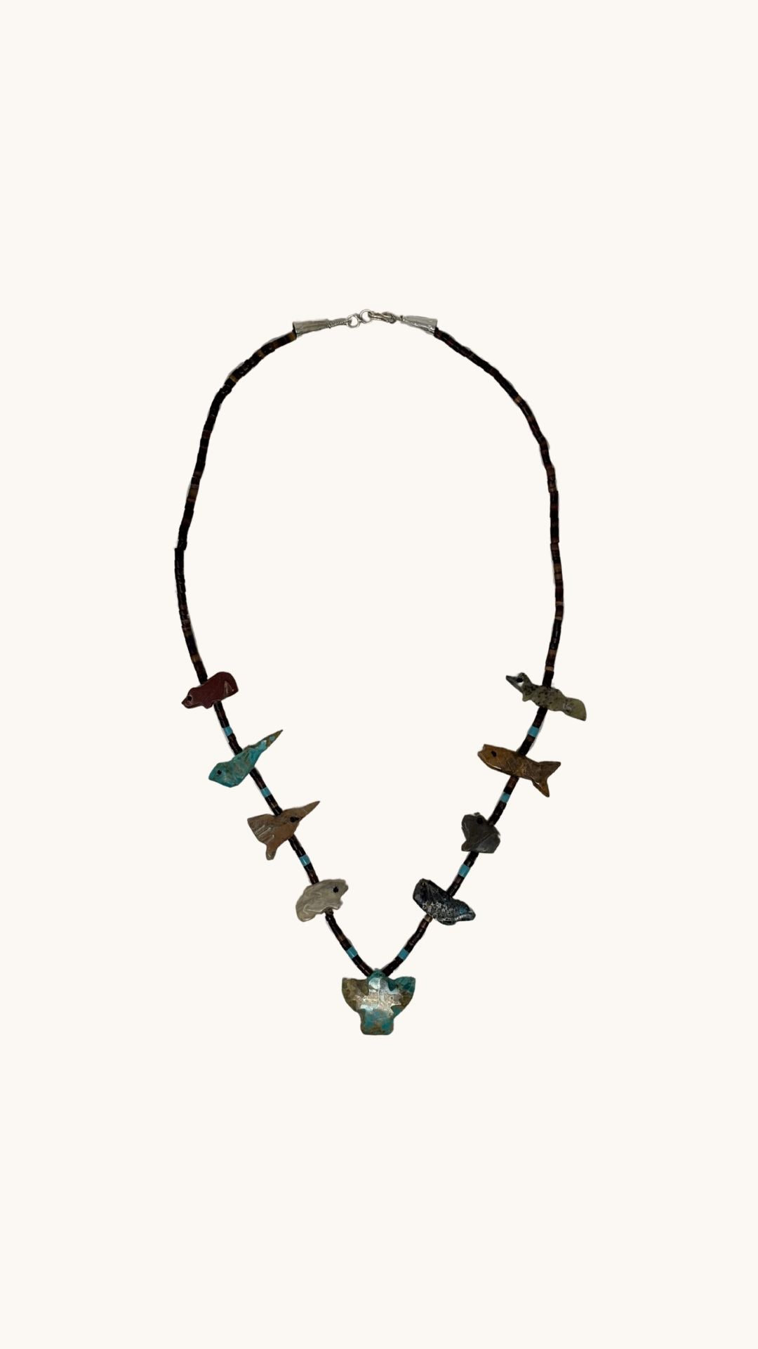 Collier court pierre précieuse