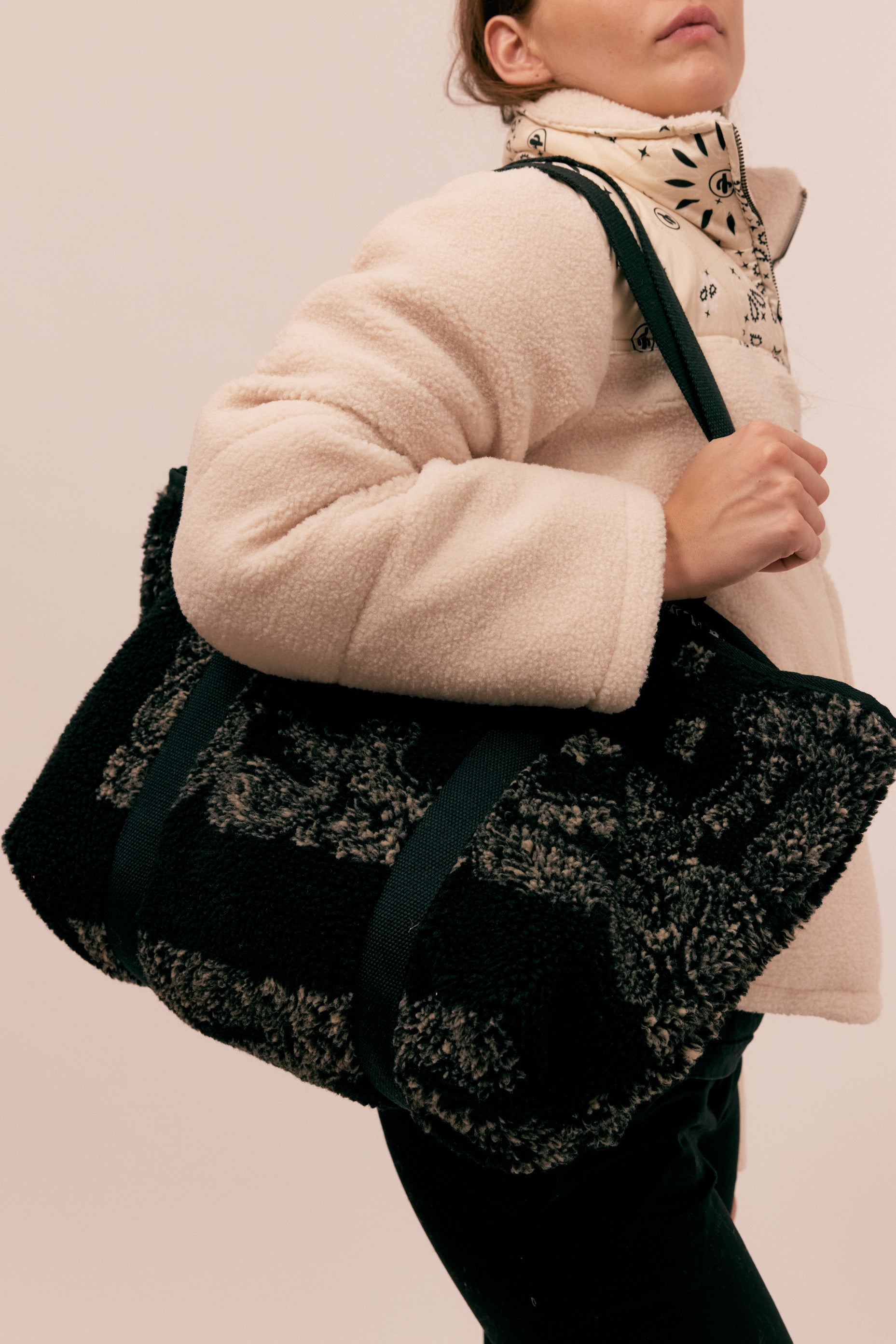 Furry Bag Black Bandana