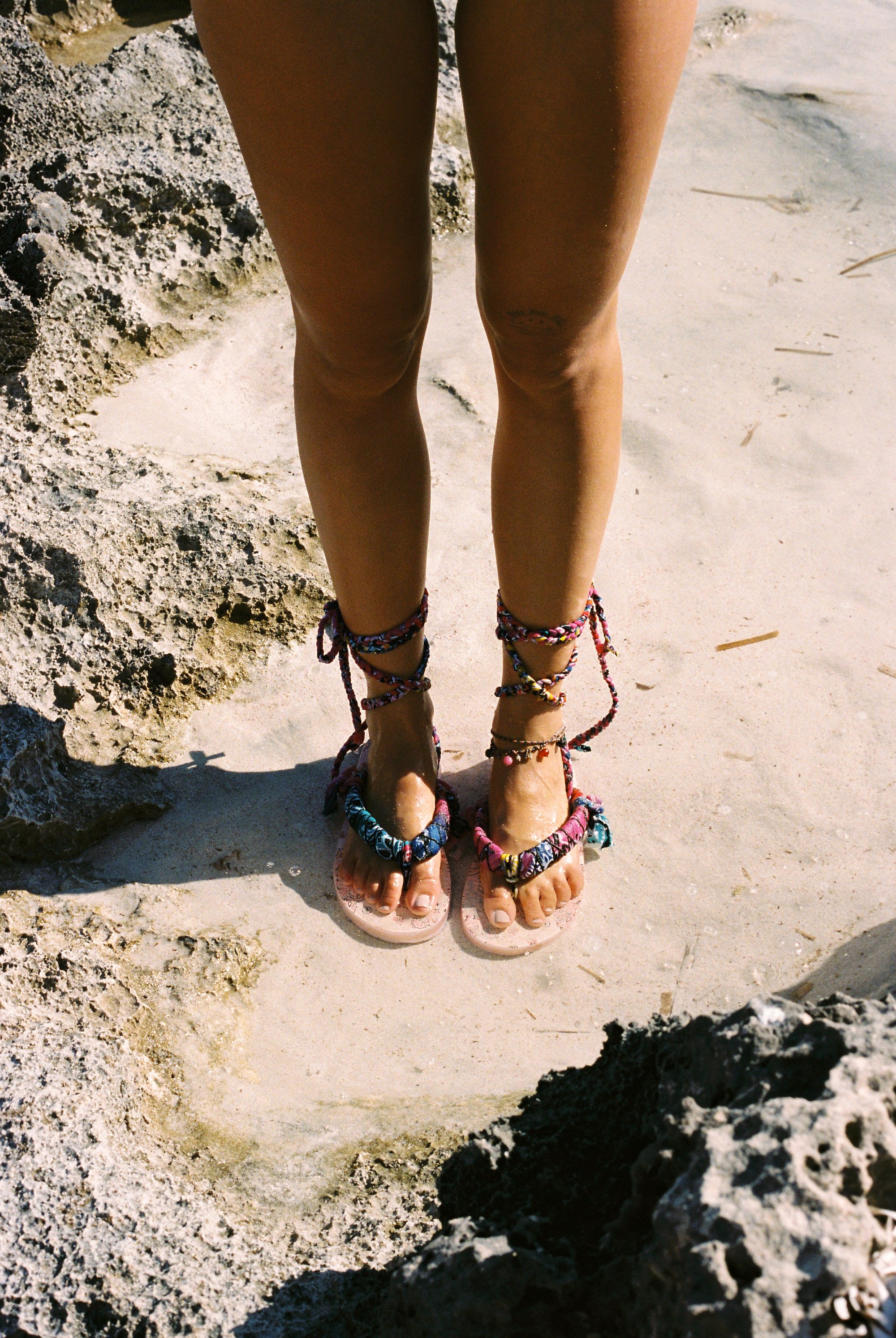 Tong Ainoa kaki