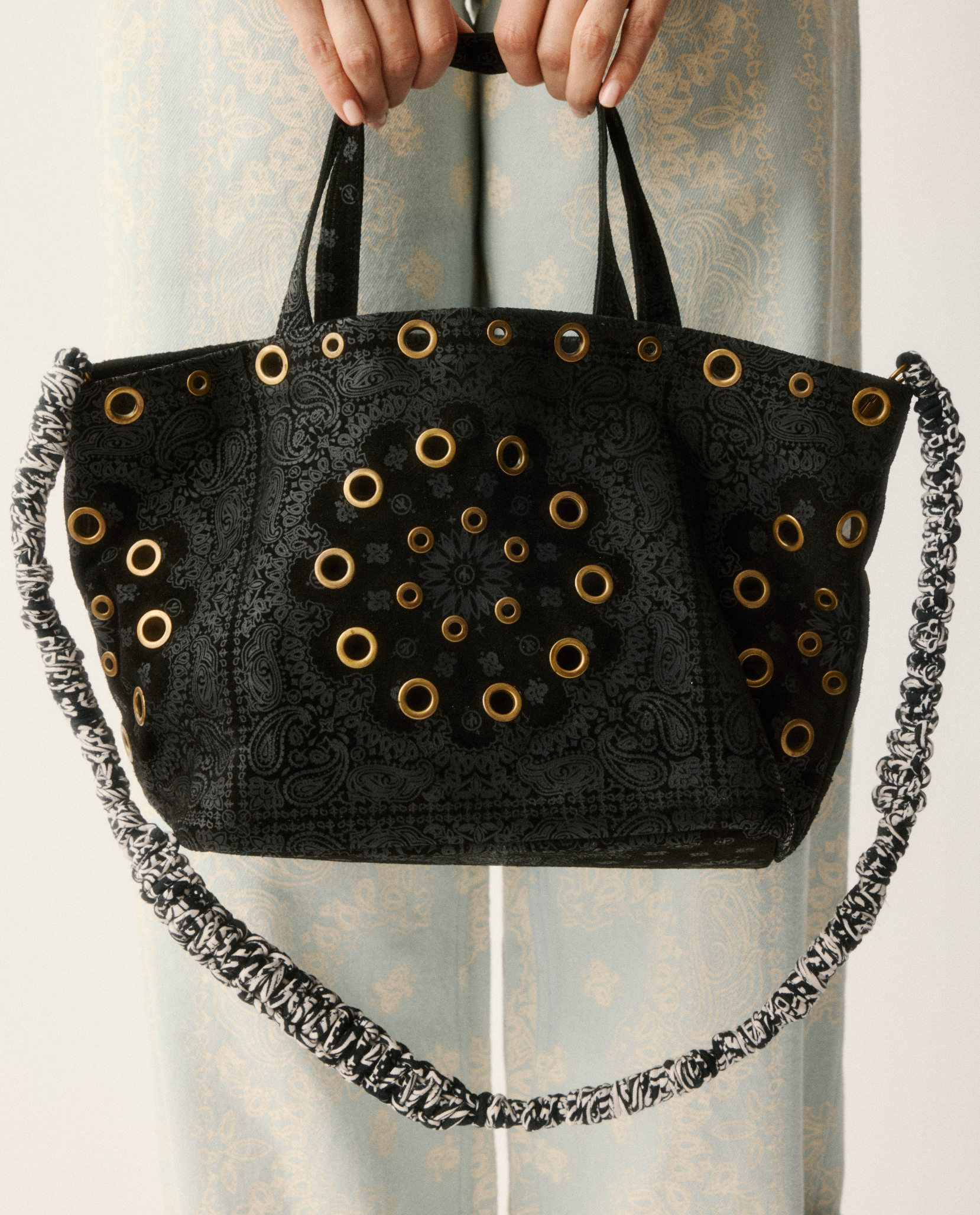 Alana strap black