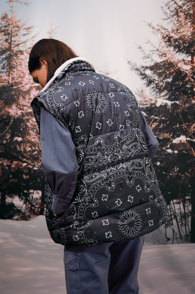Phoenix Sleeveless Jacket Black