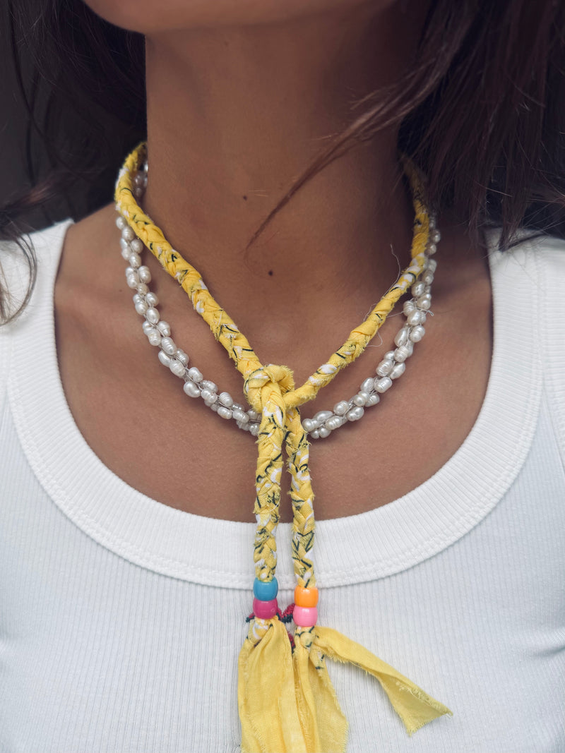 Necklace yellow