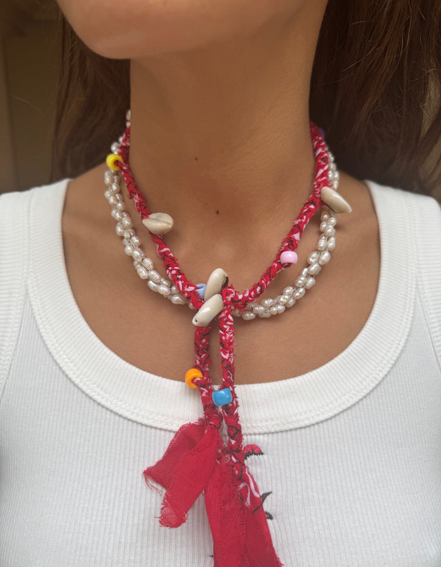 Necklace red shell