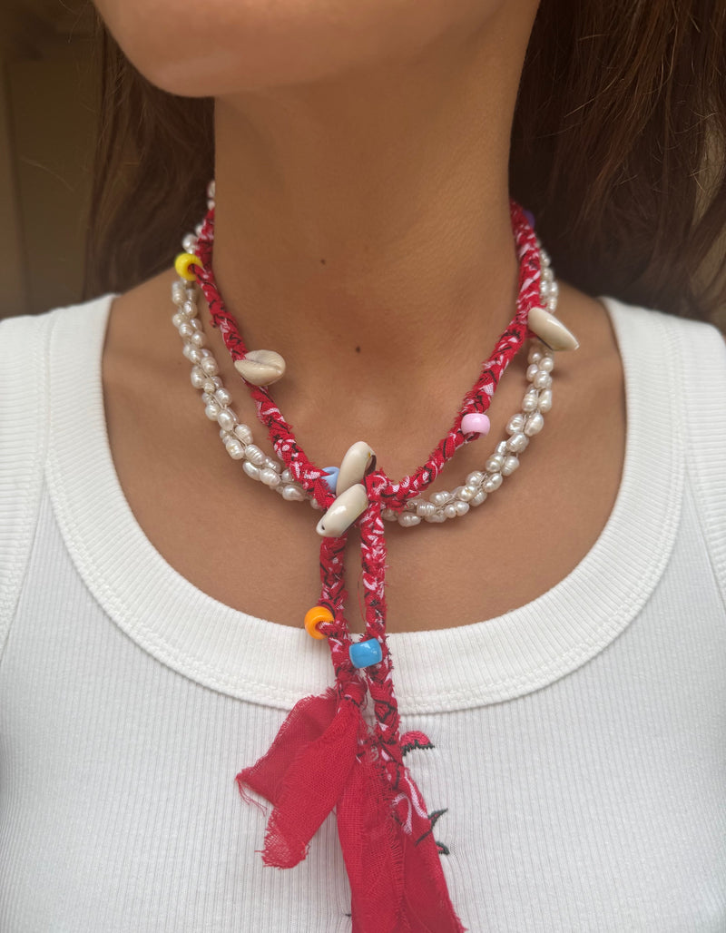 Collier coquillage rouge