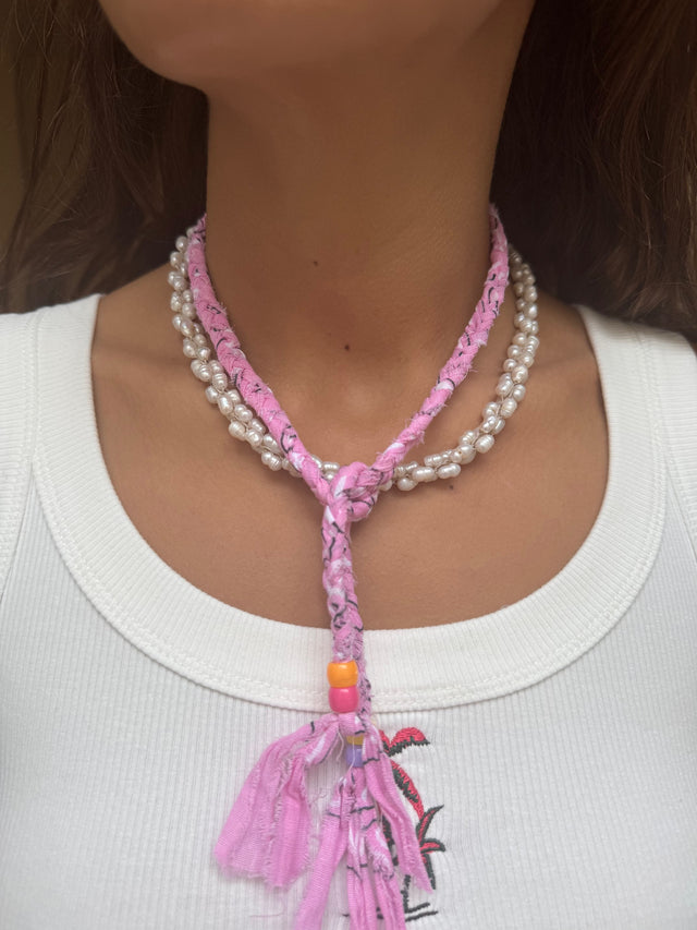 Necklace baby pink