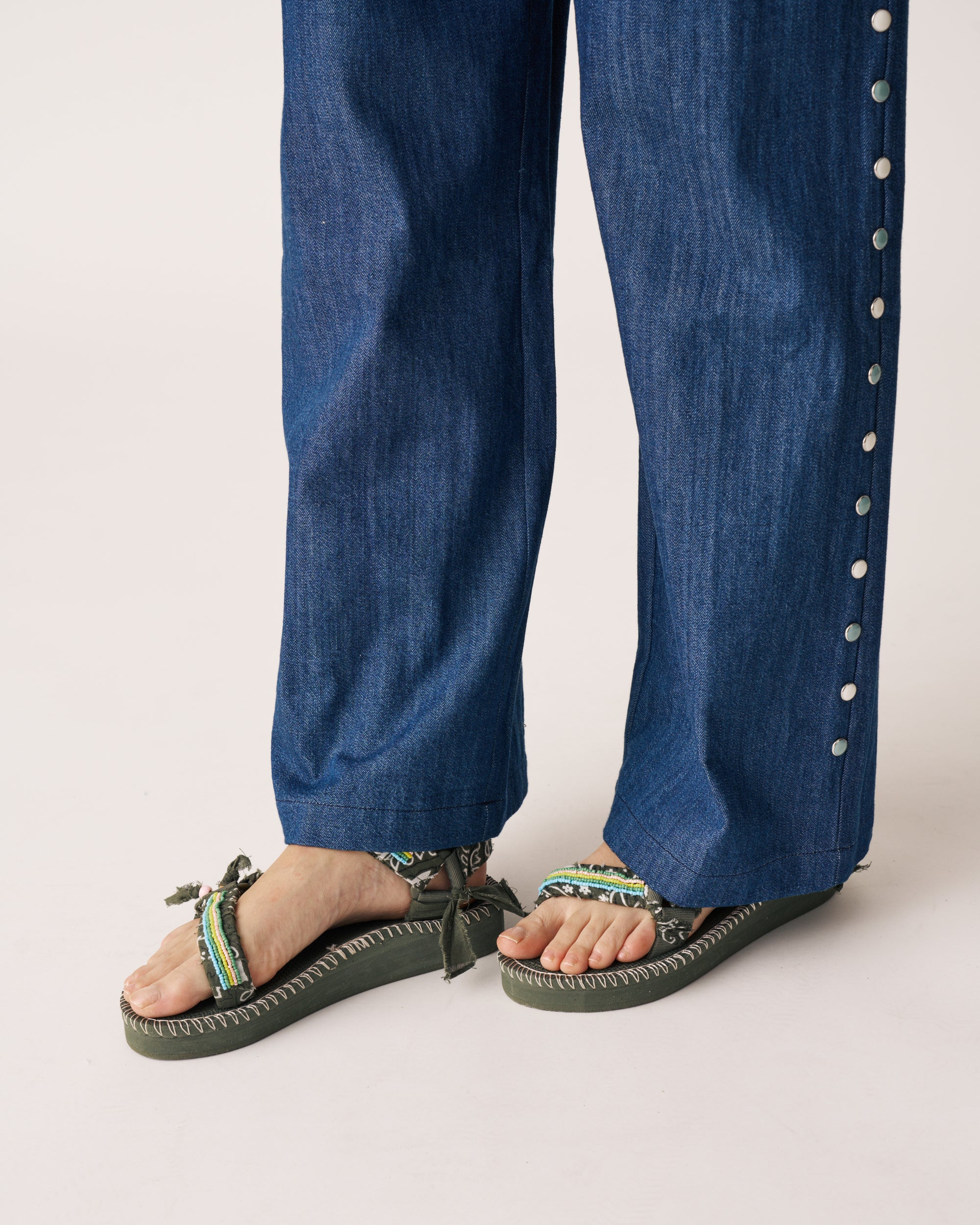 Trekky stitch multi beads kaki