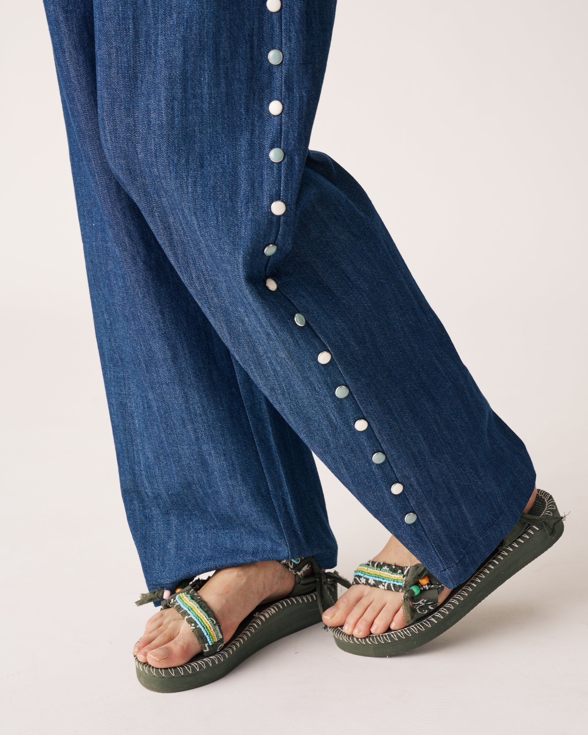 Trekky stitch multi beads kaki