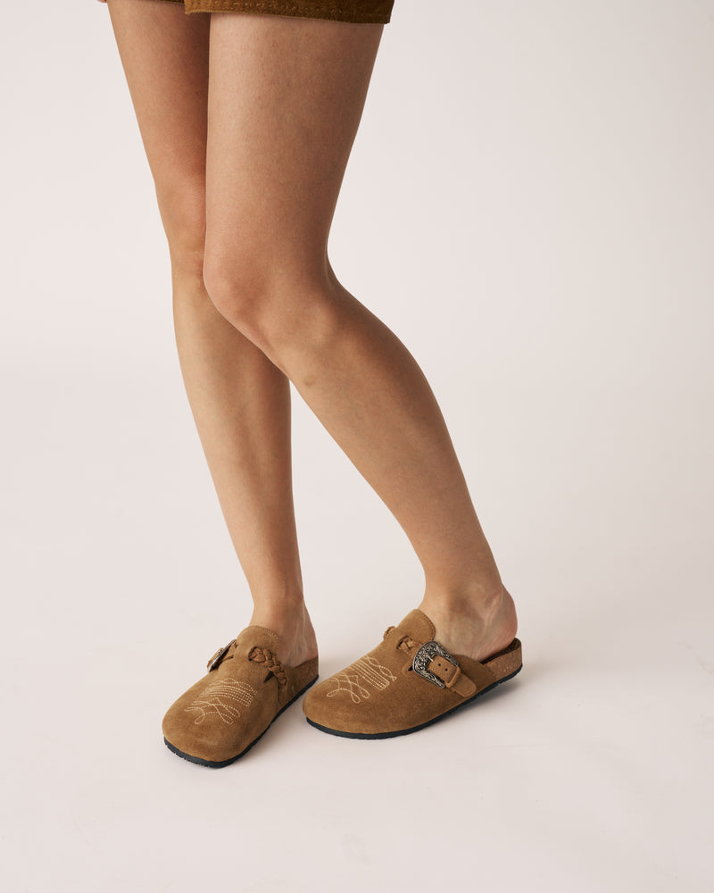 Adelie clog
