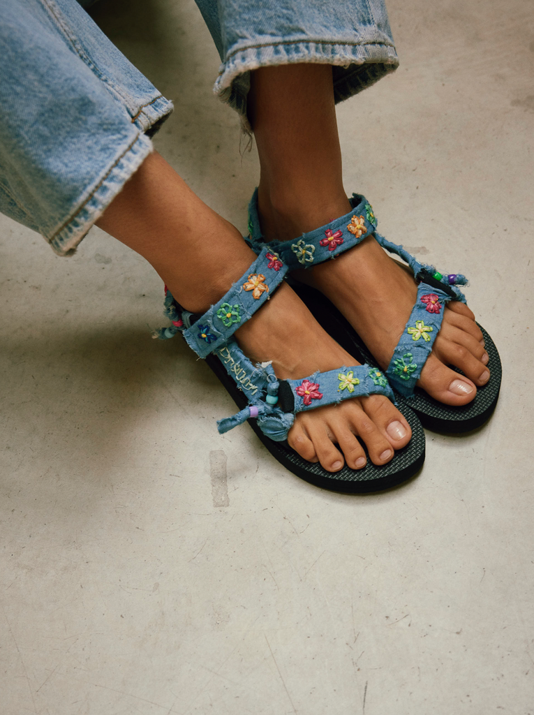 Sandals | Arizona Love