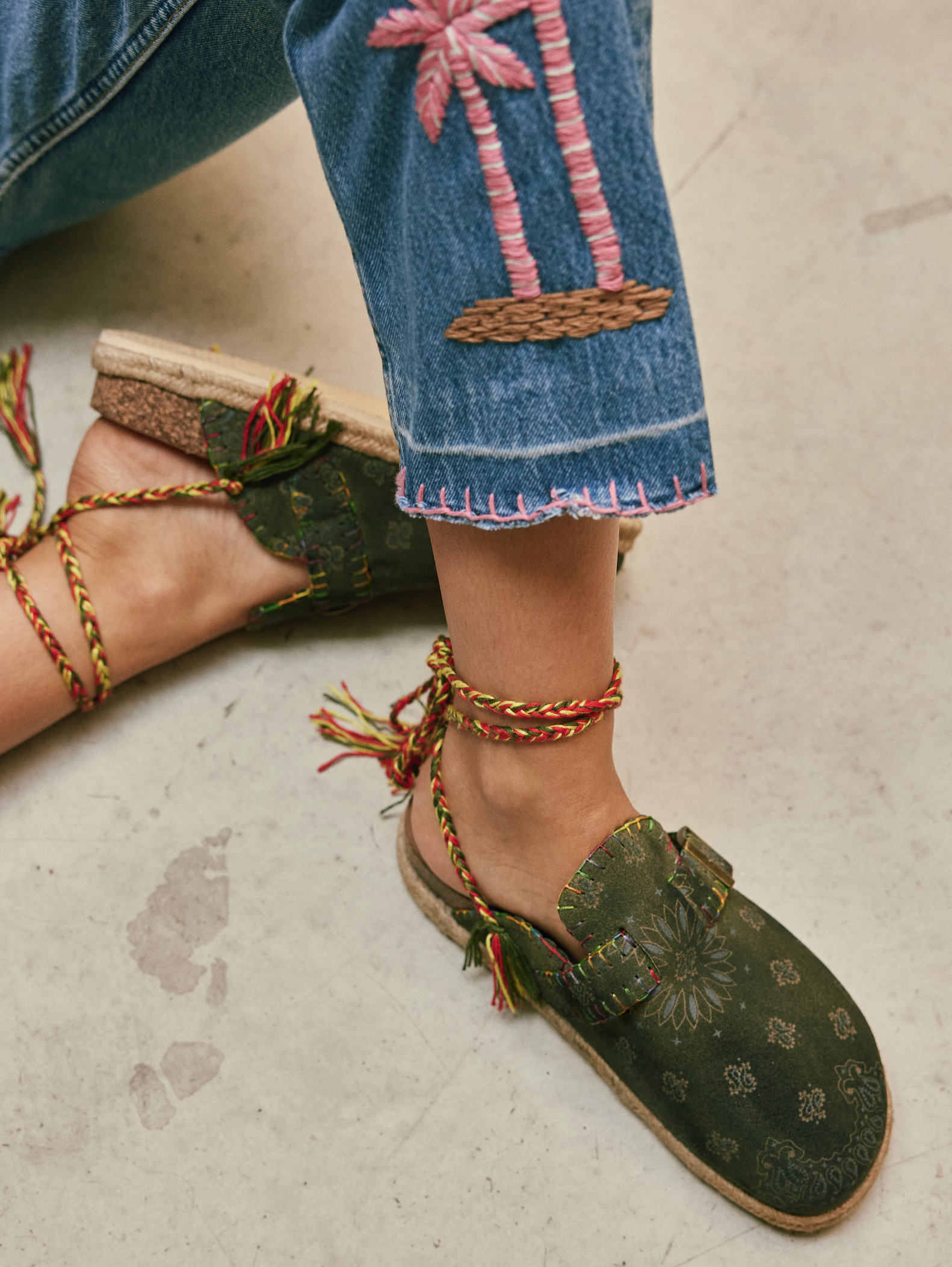 CLOG GIO LACE